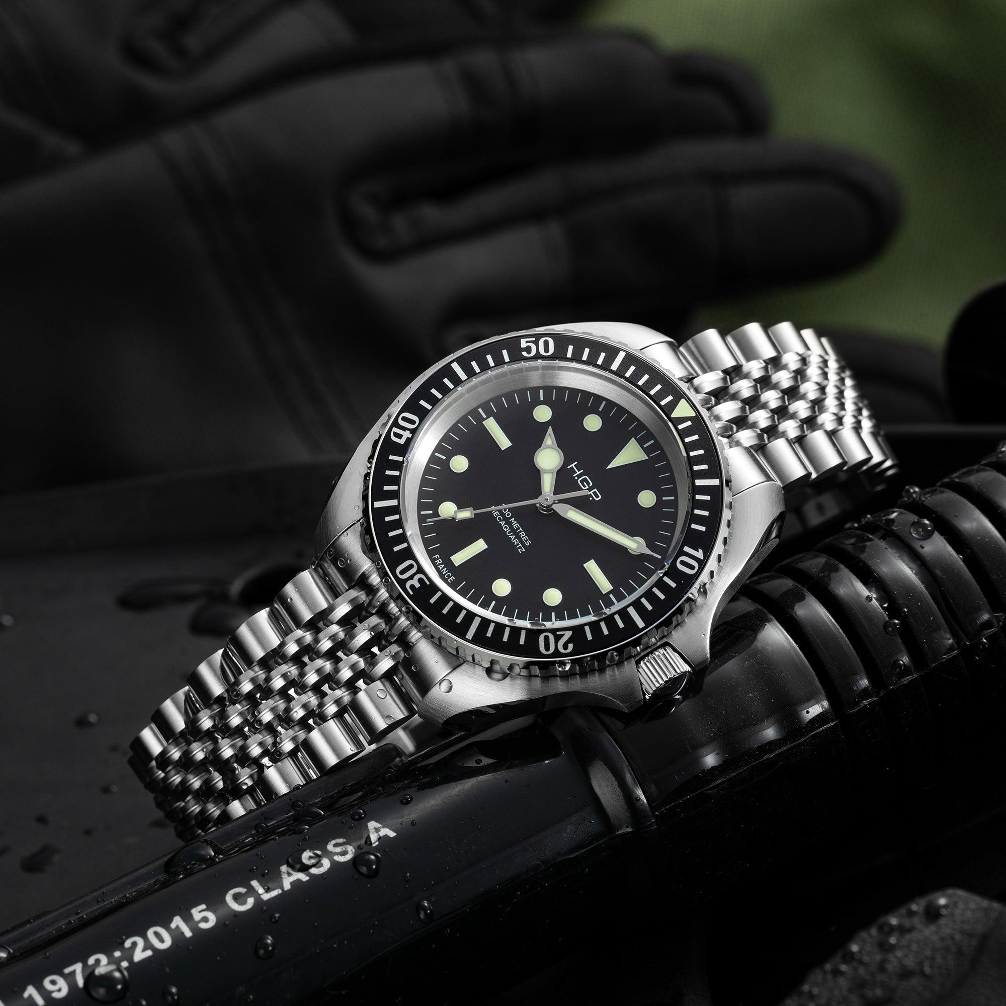 Diver 200M Mecaquartz Bracelet Diving Watch - HGP - Dive Watches