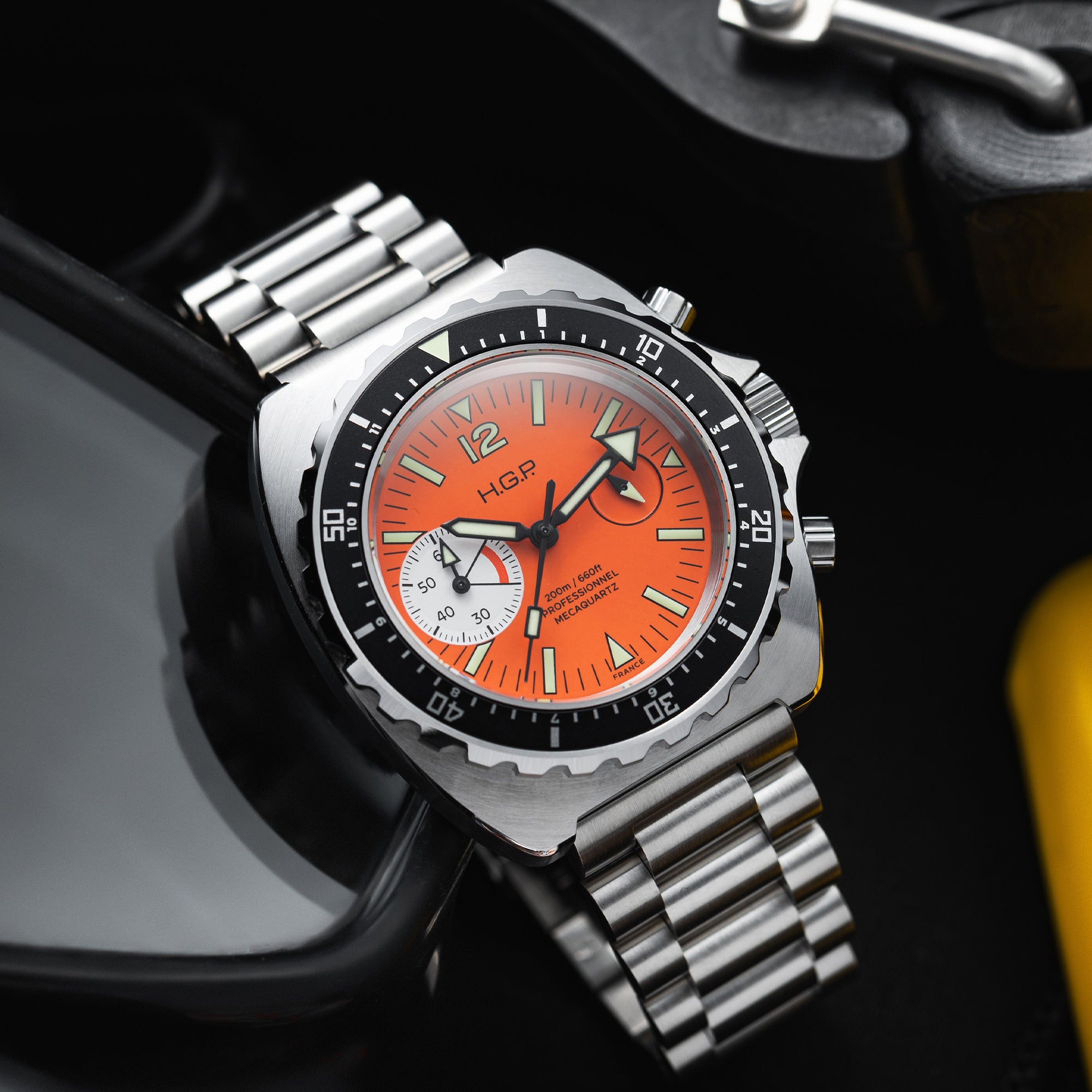 Diver 200M Chrono-Mecaquartz - Orange Dial & White Big-Eye Chronograph