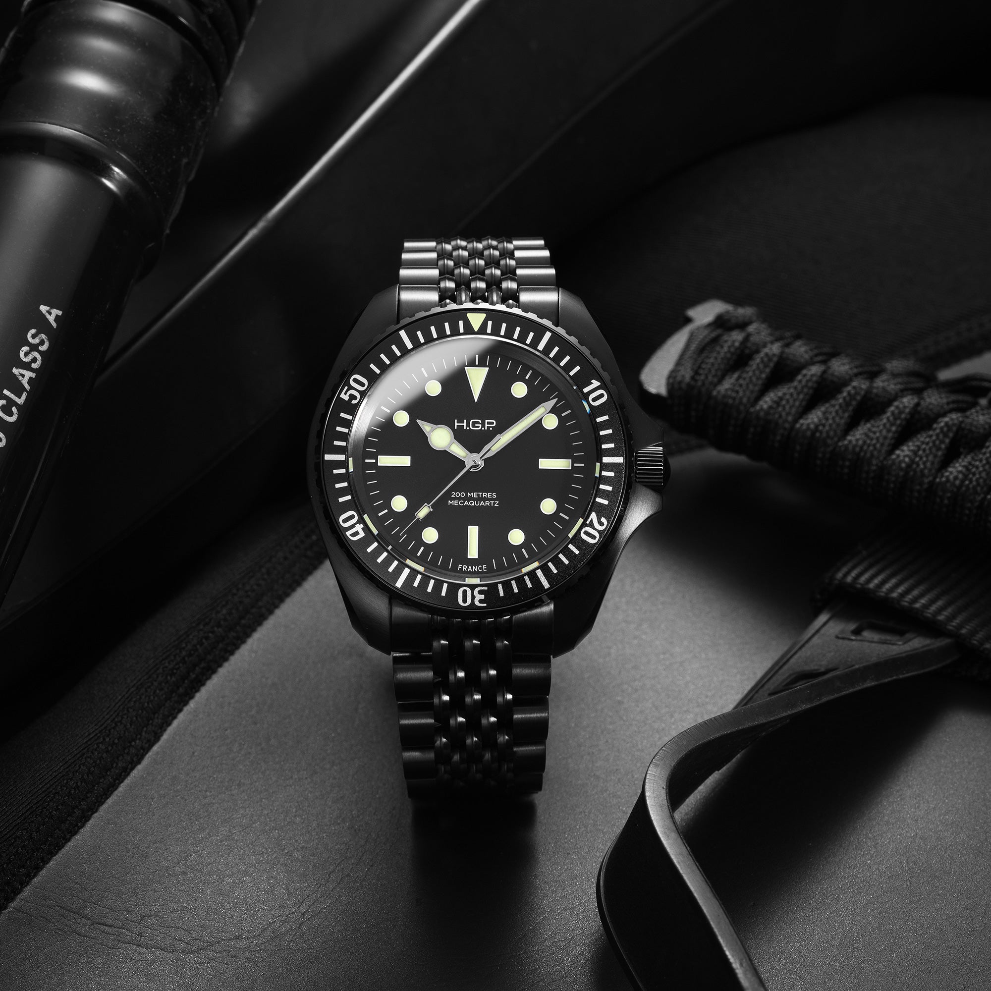 Montre de plongée bracelet Mecaquartz Diver 200M - PVD noir