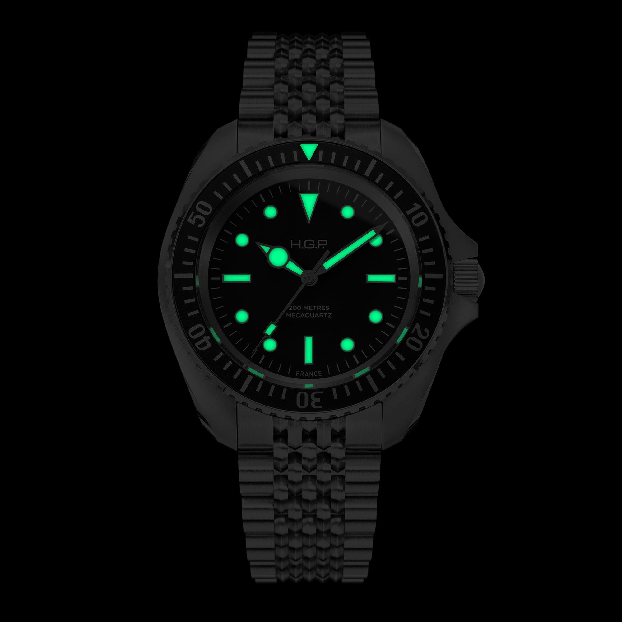 Diver 200M Mecaquartz Bracelet Diving Watch - HGP - Dive Watches